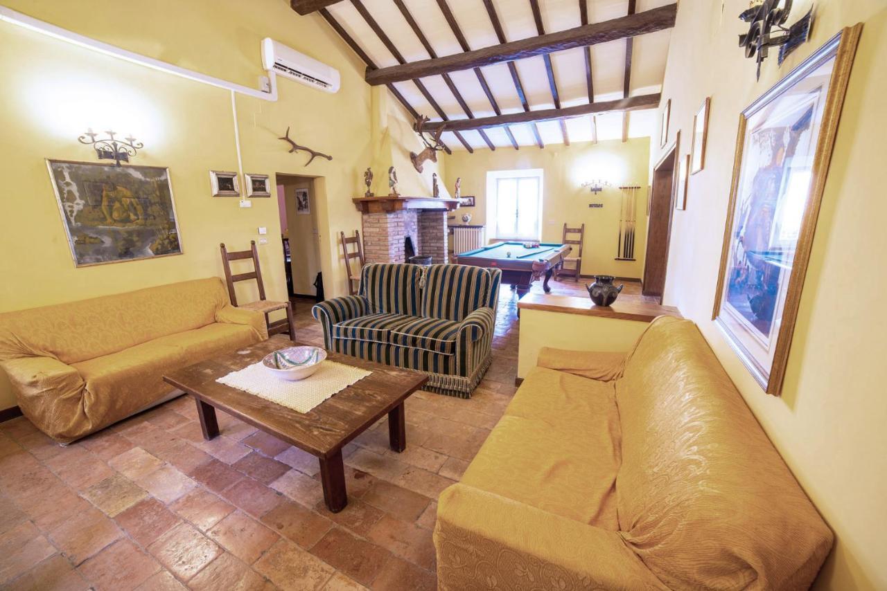 Agriturismo Torre Burchio ベットーナ エクステリア 写真