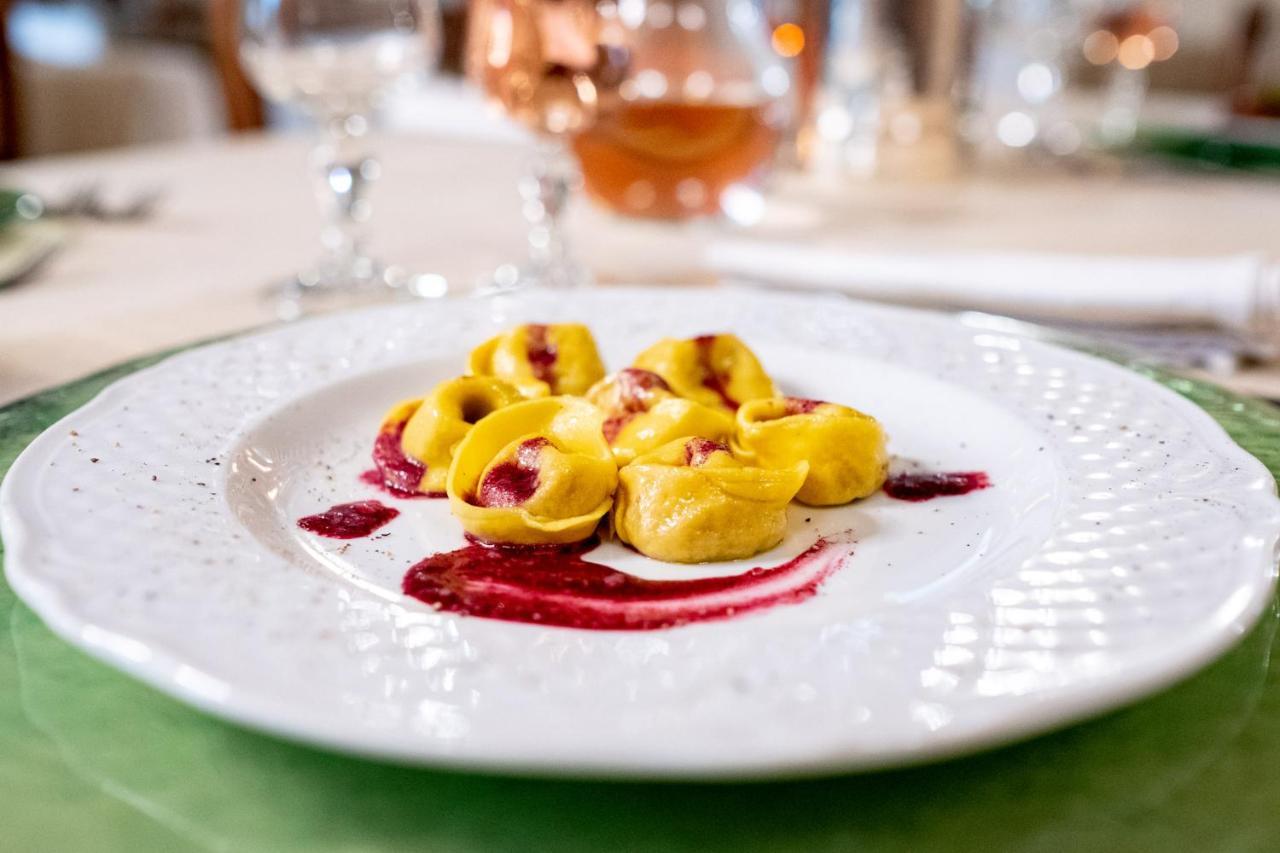 Agriturismo Torre Burchio ベットーナ エクステリア 写真