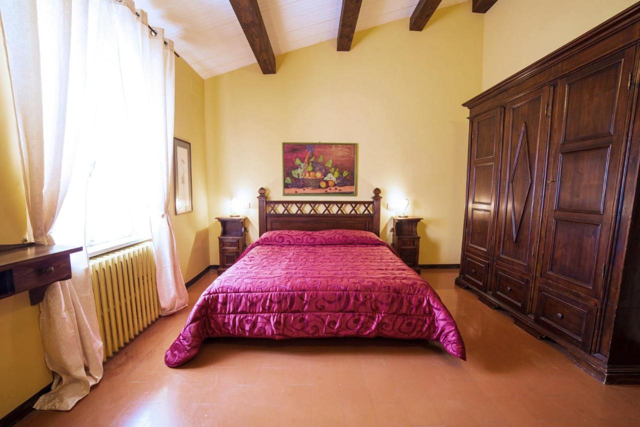 Agriturismo Torre Burchio ベットーナ エクステリア 写真